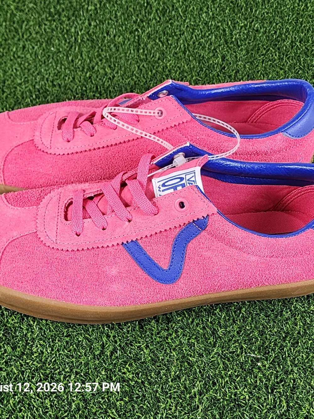 Vans Sport Low Skateboarding Bambino Pink Suede Sneakers with Blue Trim
